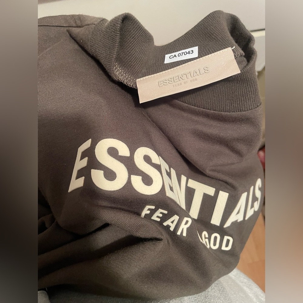 ESSENTIALS: KIDS FLEECE CREWNECK DRESS - Picture 2 of 8
